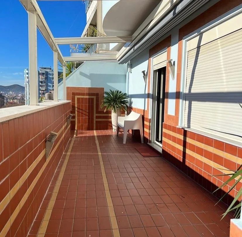 Tirane, shitet apartament duplex 2+1 Kati 7, 254 m² 490.000 € (Ish Ekspozita)