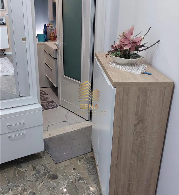 Tirane, shitet apartament 2+1+Ballkon Kati 1, 82 m² 150.000 € (Fresku)