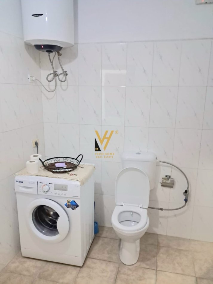 Tirane, jepet me qera apartament 1+1+Ballkon Kati 4, 50 m² 350 € (ASTIR)