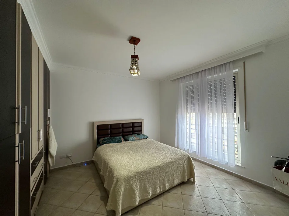 Shqiperi, jepet me qera apartament 2+1+Aneks+Ballkon Kati 10, 130 m² 700 € (Rruga e Barrikadave)