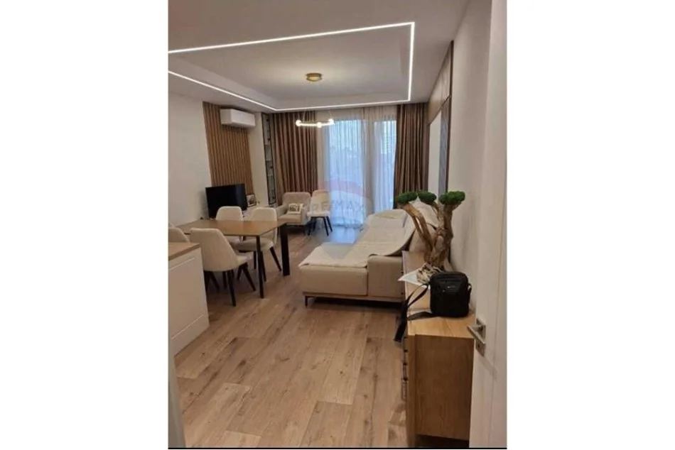 jepet me qera , 91 m² 1.000 € (Apartament 2+1+2 me qira Porcelan)