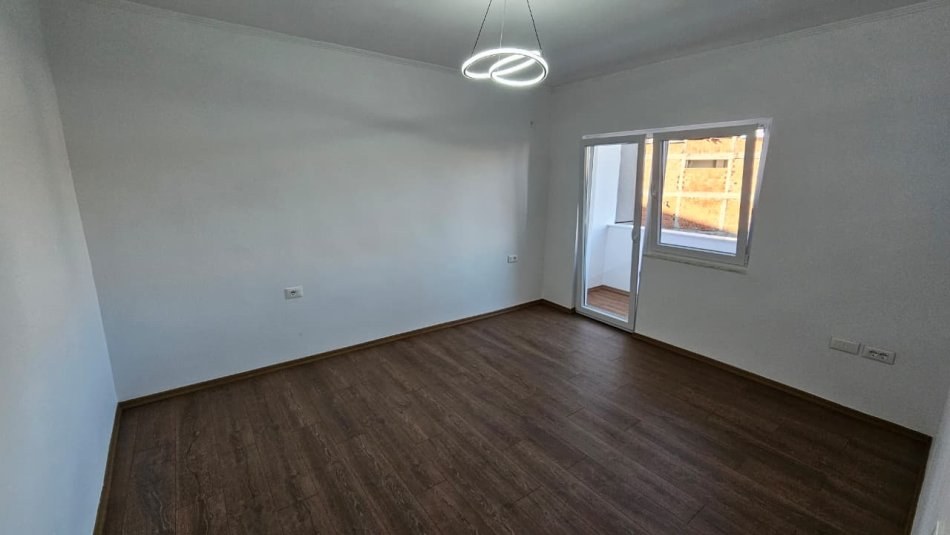 Tirane, shitet apartament 2+1 Kati 4, 76 m² 145.000 € 