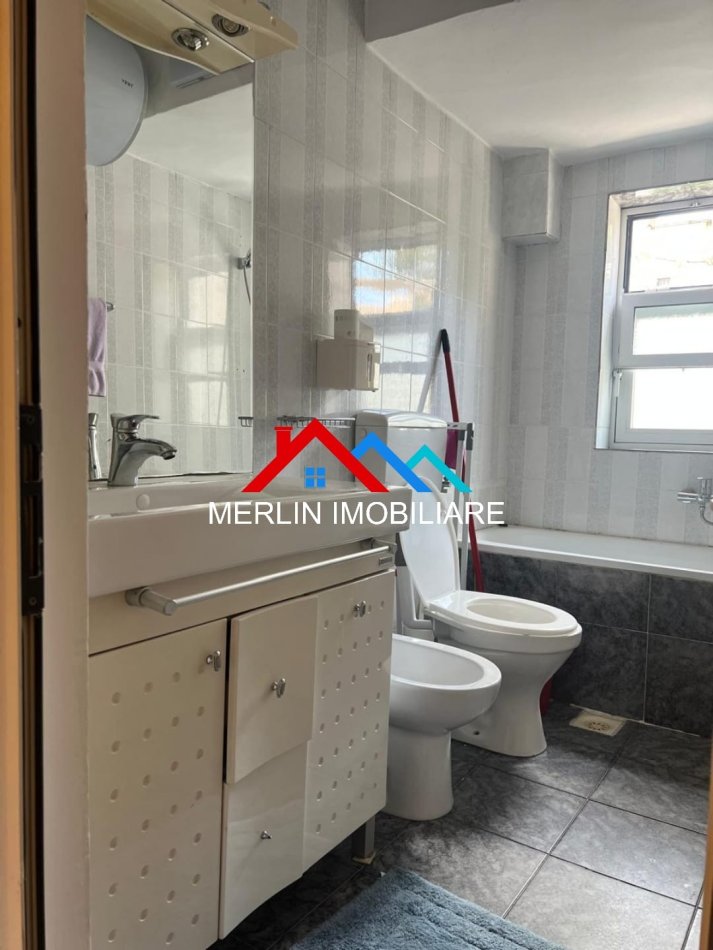 Tirane, jepet me qera apartament 2+1 Kati 3, 80 m² 700 € (RRUGA MYSLYM SHYRI)