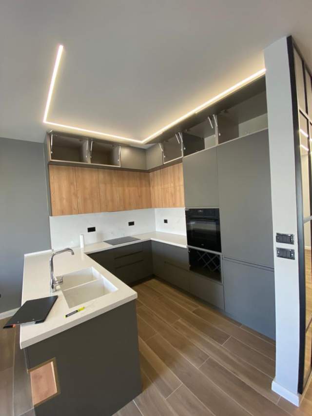 Tirane, jepet me qera apartament 2+1+BLK Kati 2, 118 m² 1.500 Euro (TEG)