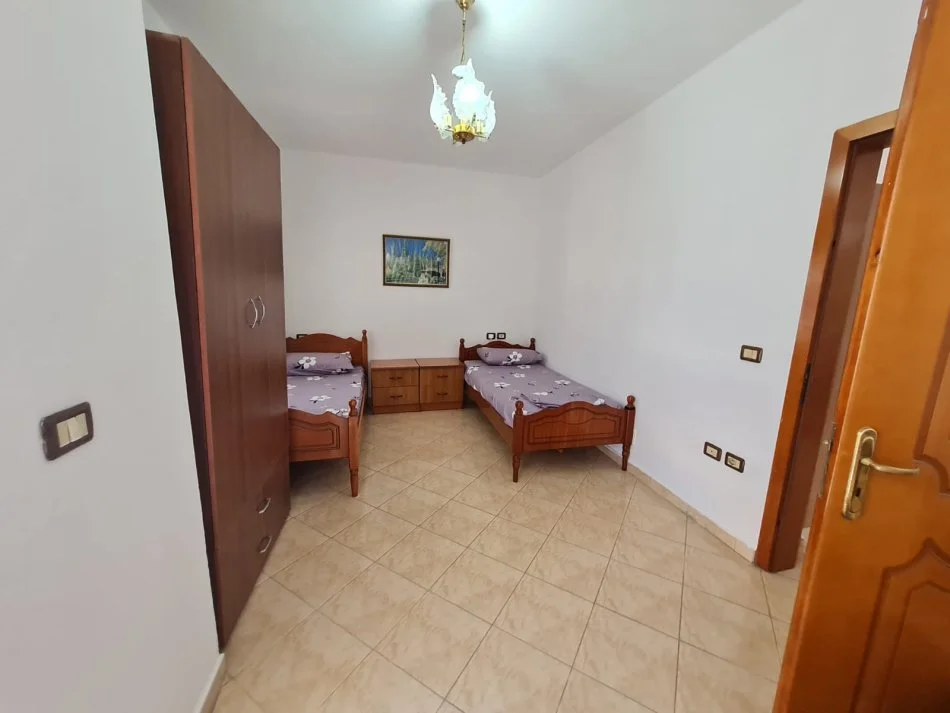 Tirane, jepet me qera apartament 2+1 Kati 6, 95 m² 470 € (RRUGA ESREF FRASHERI)
