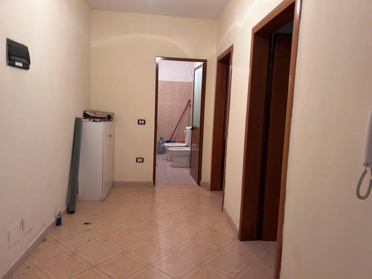 Shitet Apartament 2+1 në Don Bosko, prane Shkolles "Vace Zela"