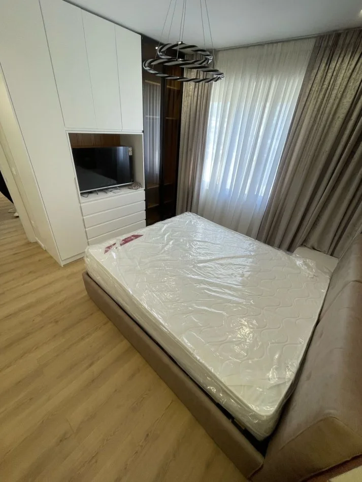 Tirane, jepet me qera apartament 1+1 Kati 2, 50 m² 550 € 