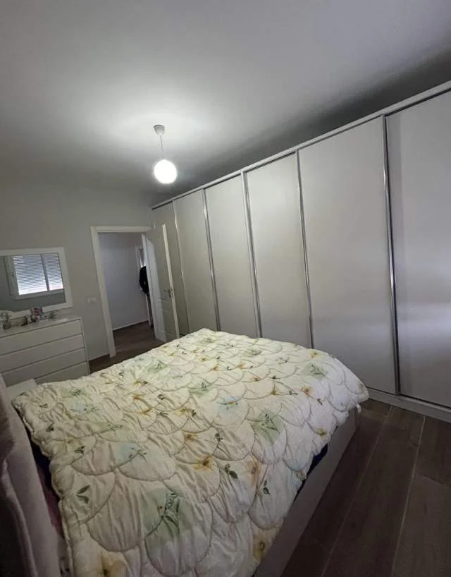 Tirane, jap me qera apartament 2+1+BLK Kati 4, 80 m² 350 Euro (Rruga Shefqet Kuka)