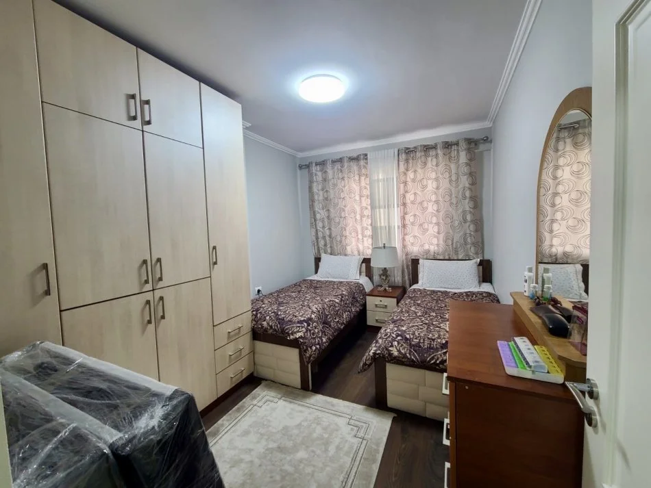 Tirane, shitet apartament 2+1+Aneks+Ballkon Kati 4, 113 m² 260.000 € (Selvia)