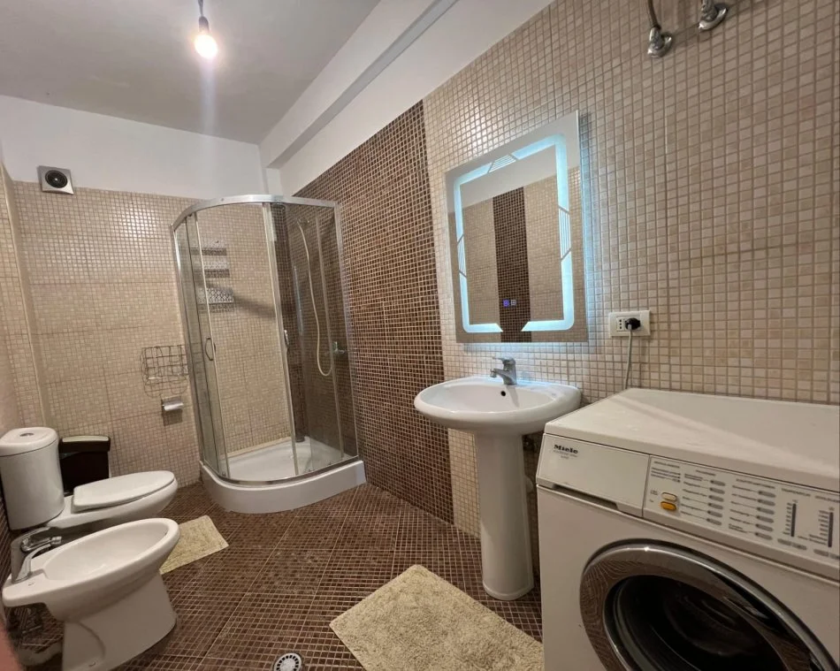 Tirane, shitet apartament 2+1+Aneks+Ballkon Kati 2, 111 m² 125,000 € (Besim Alla)