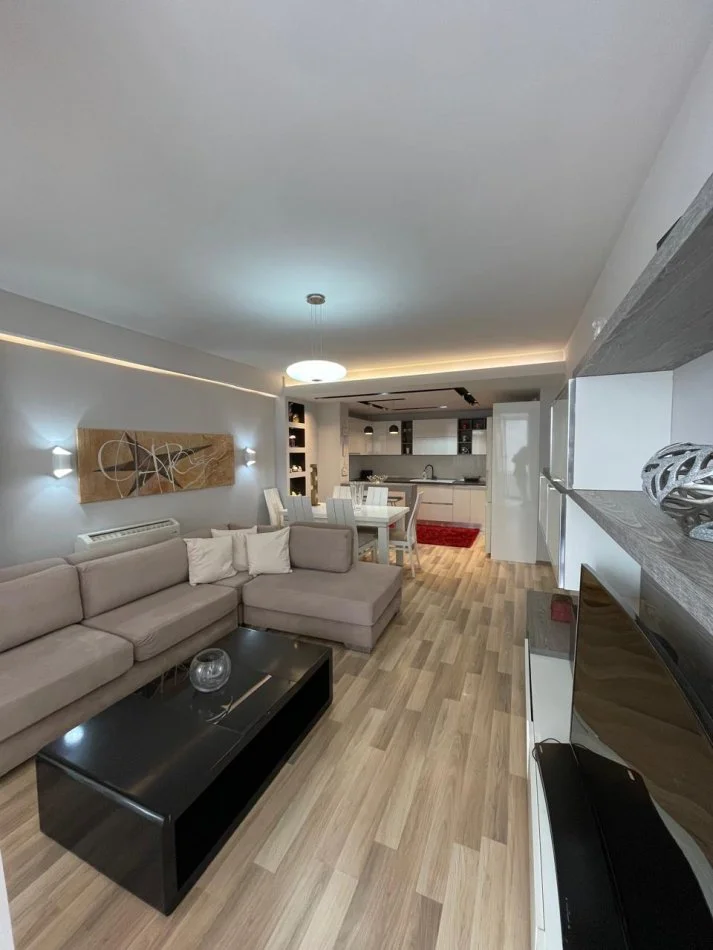 Tirane, jepet me qera apartament 2+1+Ballkon Kati 2, 110 m² 1.000 € (Rruga.Sulejman Pasha)