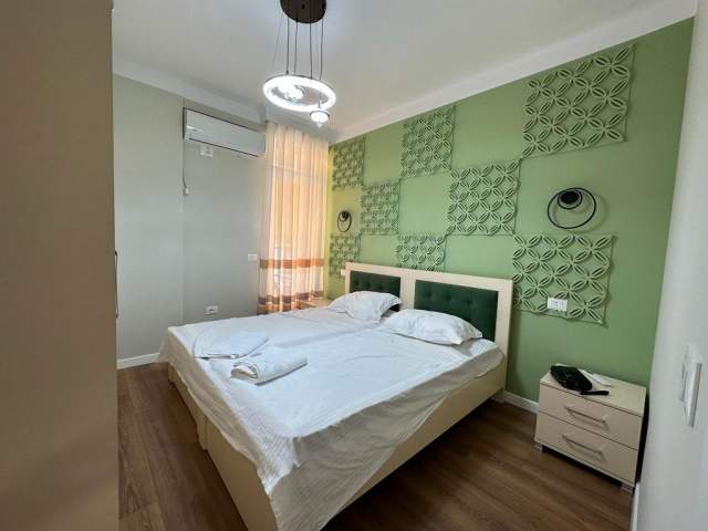 Tirane, jepet me qera apartament Kati 7, 95 m² 900 Euro (Komuna e Parisit)