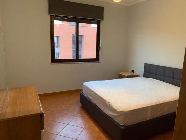 Tirane, jepet me qera apartament 1+1+BLK Kati 2, 70 m² 48.000 Leke (prane shkolles Harry Fultz)