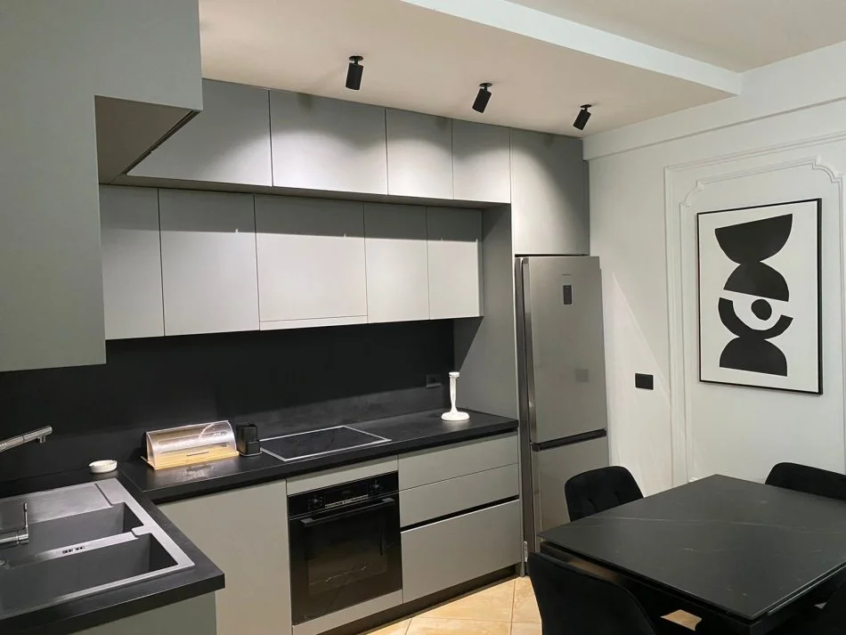 Tirane, jepet me qera apartament 1+1 Kati 3, 65 m² 500 € (Rezidenca kodra diellit 1)