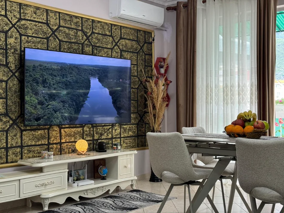 Tirane, shitet apartament 2+1 , 78 m² 