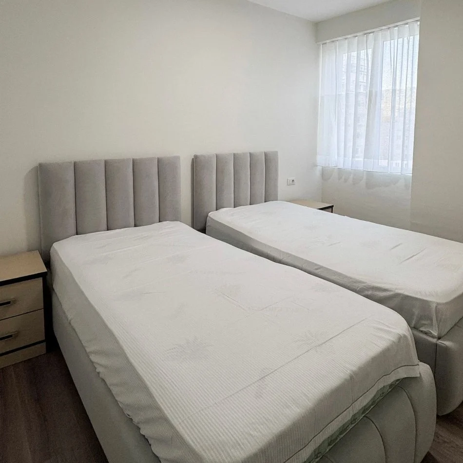 Tirane, jepet me qera apartament 2+1 Kati 5, 350 € (Vore, Pallatet e Reja)