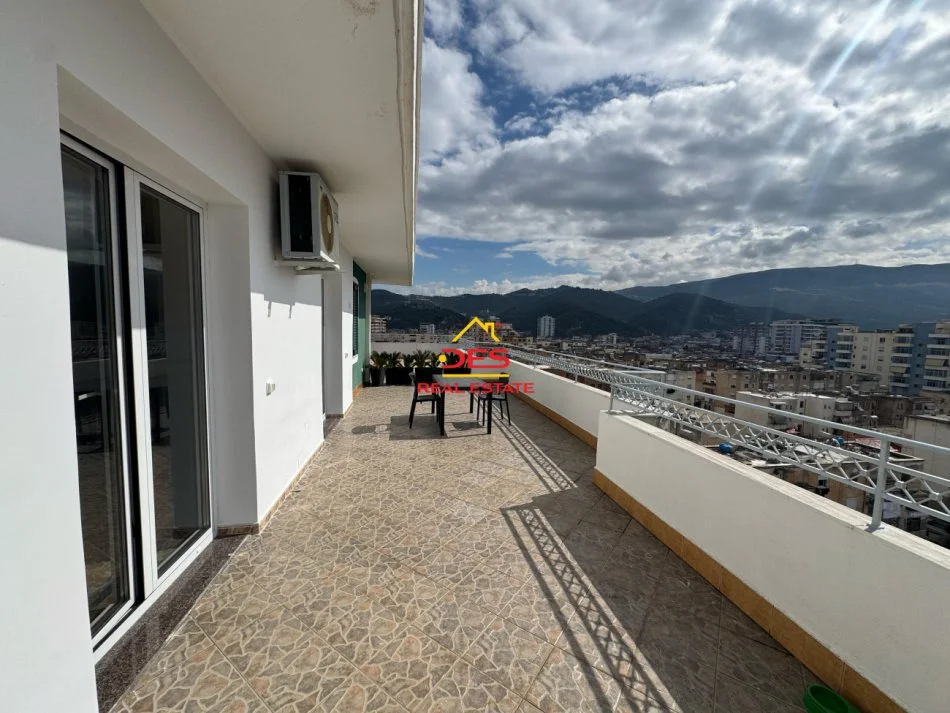 Vlore, shitet apartament+verande | Penthouse 2+1+Ballkon Kati 9, 84 m² 180.000 € (Rruga Mustafa Bello)