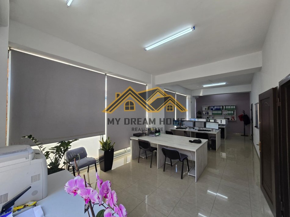 Shqiperi, shitet ambjent biznesi Kati 3, 73 m² 95.000 € (GJYKATA)