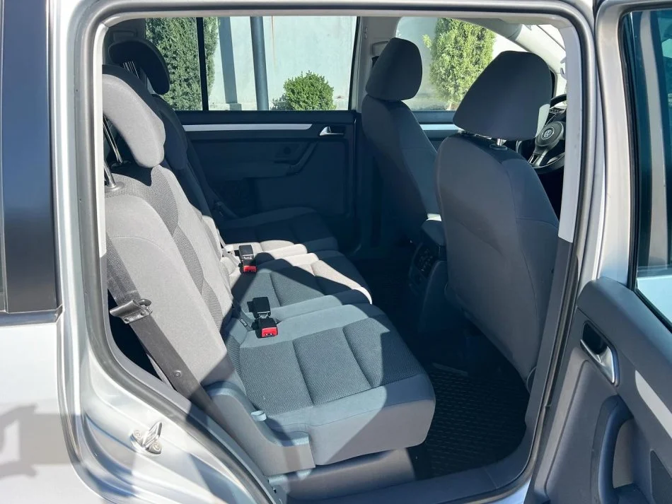 Volkswagen TOURAN 1.6 NAFTE 👉 2011 👈 kambio MANUALE - 5 VENDE
