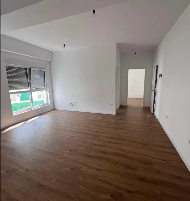 Tirane, shitet apartament 1+1 Kati 5, 60 m² 98.000 € (Rezidenca Kaimi)