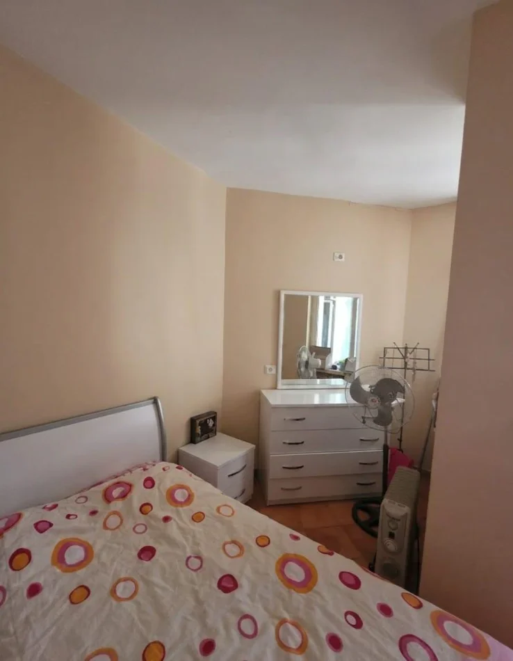 Tirane, jepet me qera apartament 2+1 Kati 5, 80 m² 650 € (Rruga Fortuzi)