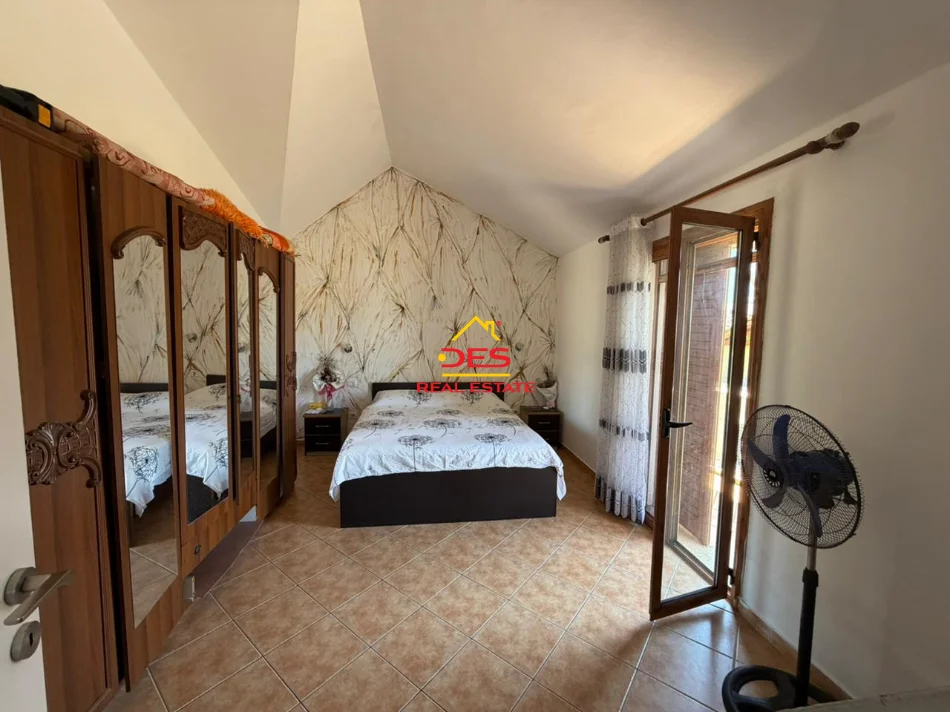 Radhime - Orikum, shitet Vile , 337 m² 400.000 € (Orikum)