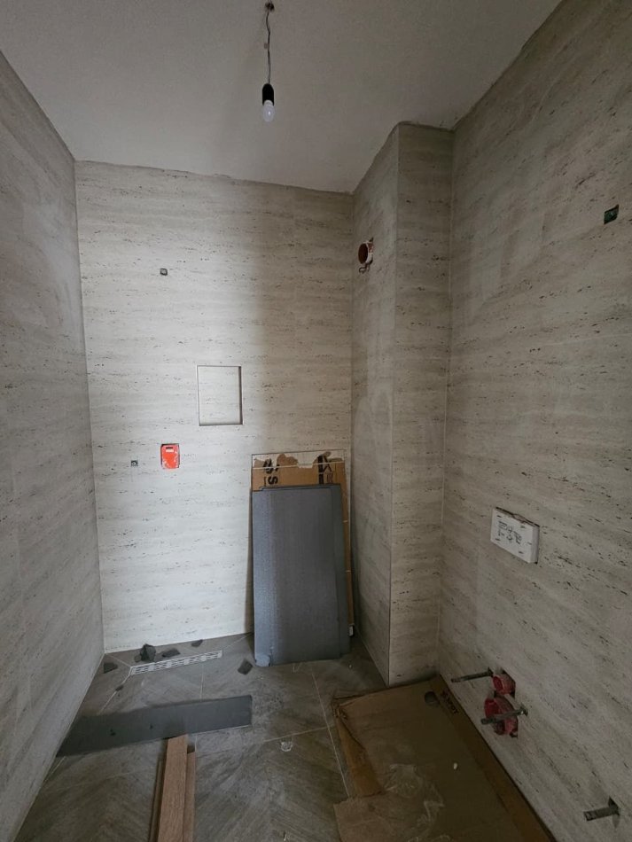 Tirane, shitet apartament 2+1 Kati 7, 95 m² 130.000 € (tirana entry 2)