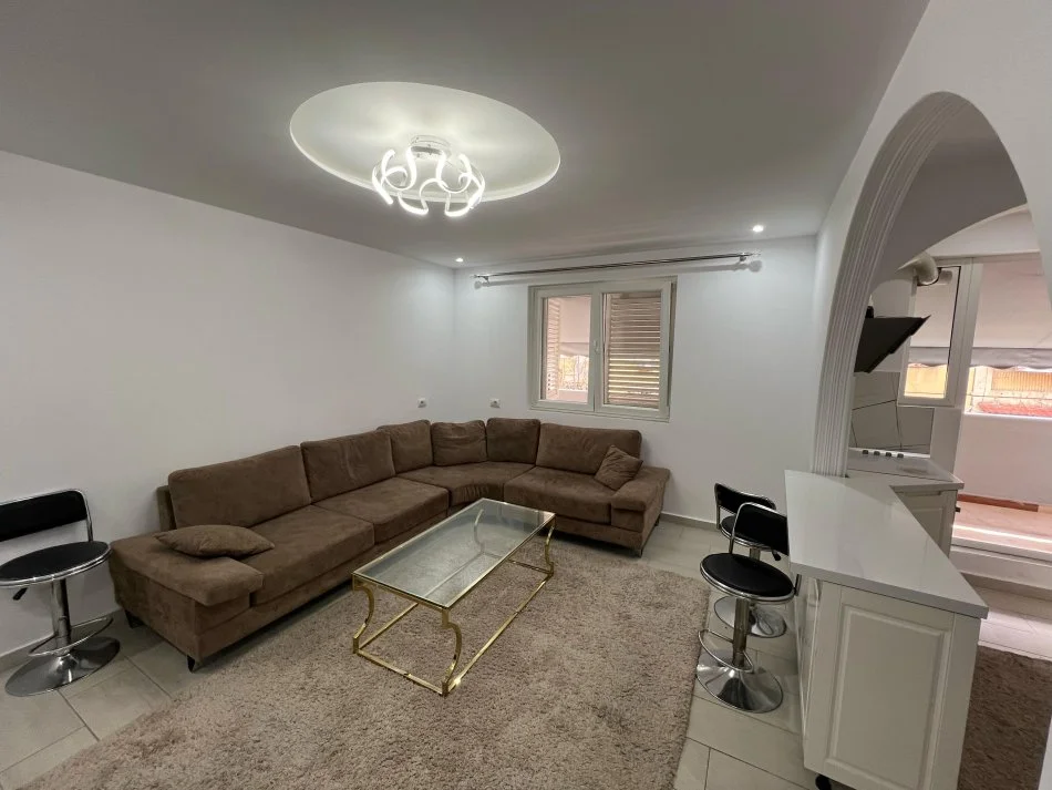 Tirane, shitet apartament 2+1 Kati 3, 83 m² 158.000 € (Rruga e Kavajes)