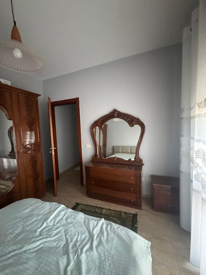 Tirane, jepet me qera apartament 1+1+Aneks+Ballkon Kati 8, 72 m² 520 € (Don Dosko)