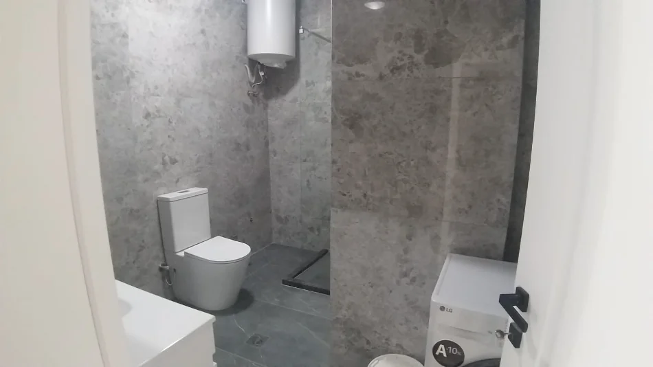 Tirane, jepet me qera apartament 2+1 Kati 5, 84 m² 800 € (ndre mjeda)