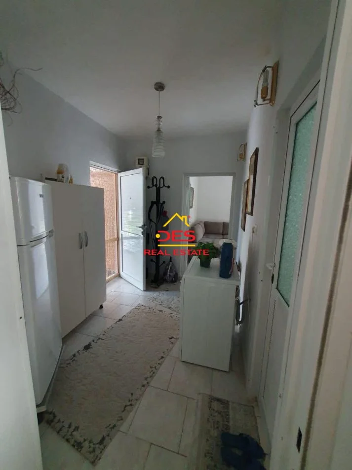 Vlore, shitet apartament , 108 m² 120.000 € (Rruga Zigur Lelo)