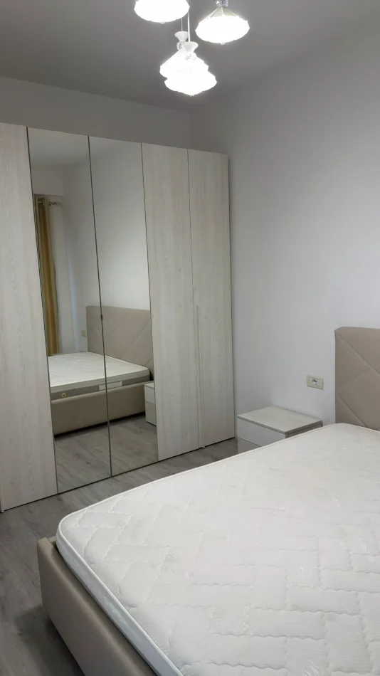 Tirane, jepet me qera apartament 2+1 Kati 12, 78 m² 700 € (5 Maji)