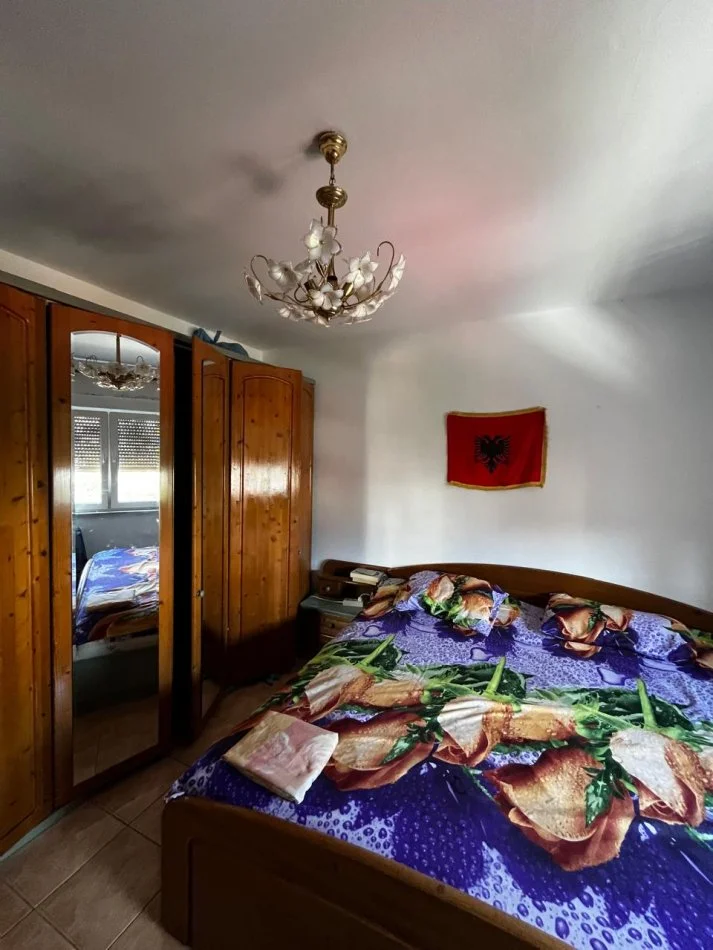 Tirane, jepet me qera apartament 2+1 Kati 6, 100 m² 700 € 