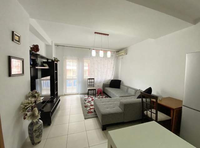 Tirane, shitet apartament 1+1+BLK Kati 4, 63 m² 75.000 Euro (Rruga Tre Deshmoret)