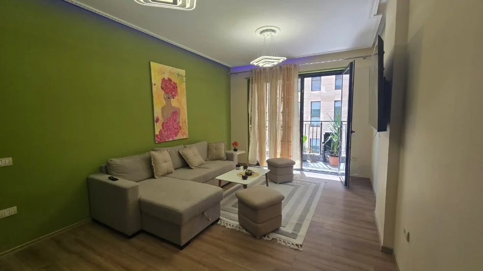 Tirane, jepet me qera apartament 2+1 Kati 2, 125 m² 1.200 €