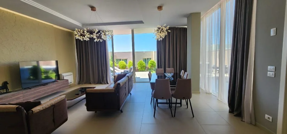 Dhermi - Palase, shitet Vile , 303 m² (Green Coast 1)