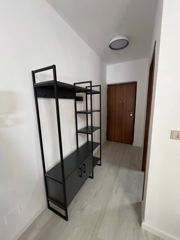 Tirane, jepet me qera apartament 1+1+Aneks+Ballkon Kati 3, 70 m² 680 € (Komuna e Parisit)