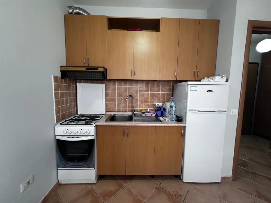 Durres, shitet garsonier Studio , (Golem)