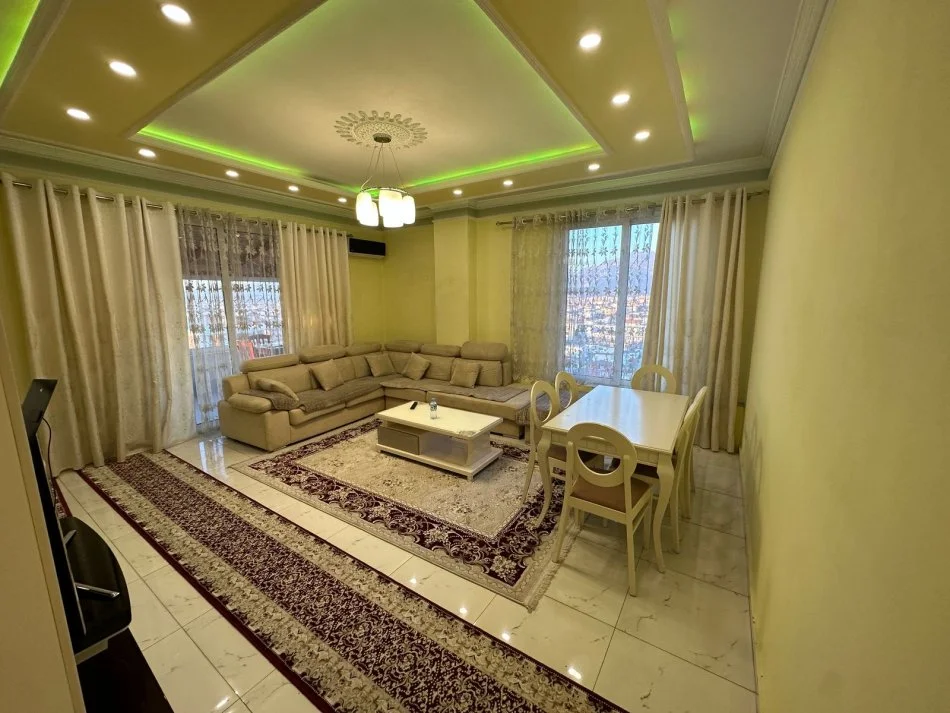 Tirane, shitet apartament 2+1+Ballkon Kati 9, 95 m² 124.000 € (Bulevardi blu)