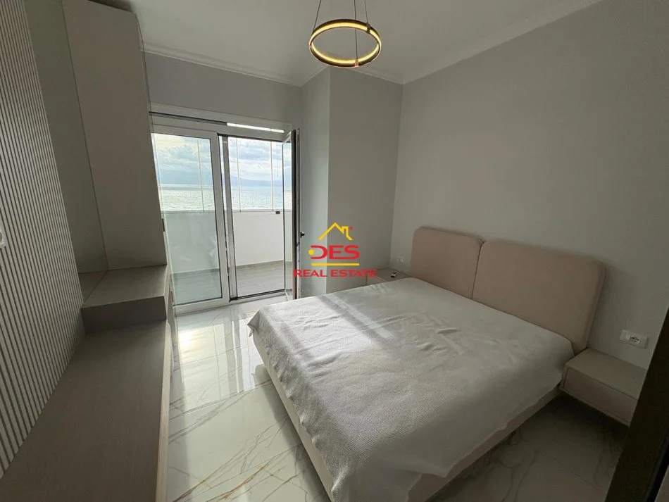 Vlore, jepet me qera apartament 2+1+Ballkon Kati 6, 90 m² 500 € (Rruga Irakli Pylli)
