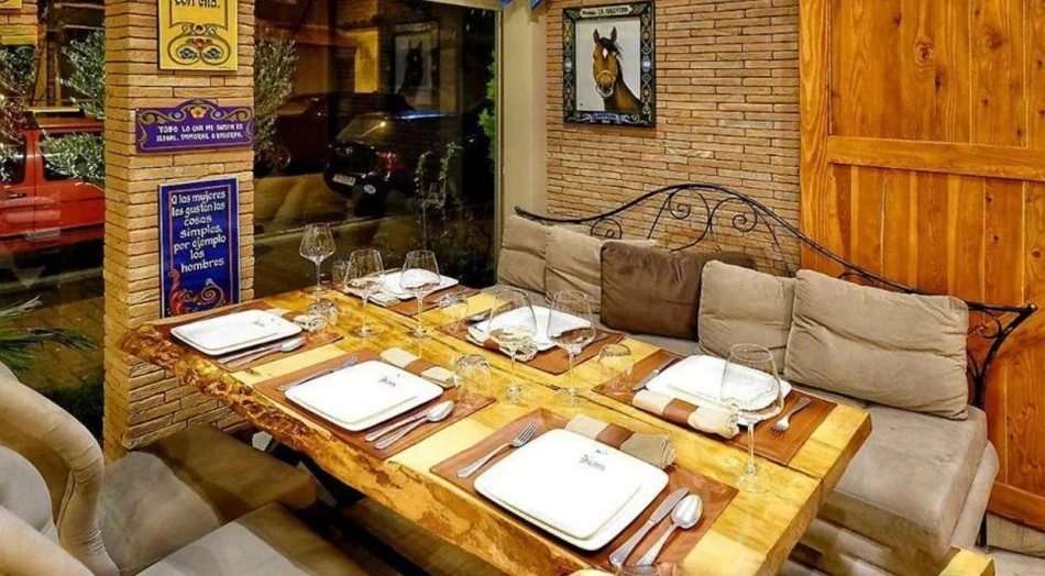 Tirane, shes bar-resorant Kati 0, 180 m² 850.000 € (Komuna e Parisit)