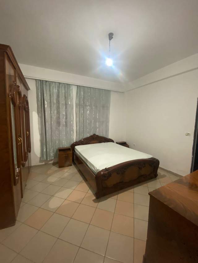 Tirane, jepet me qera apartament 1+1+BLK Kati 1, 70 m² 265 Euro (5 maji)