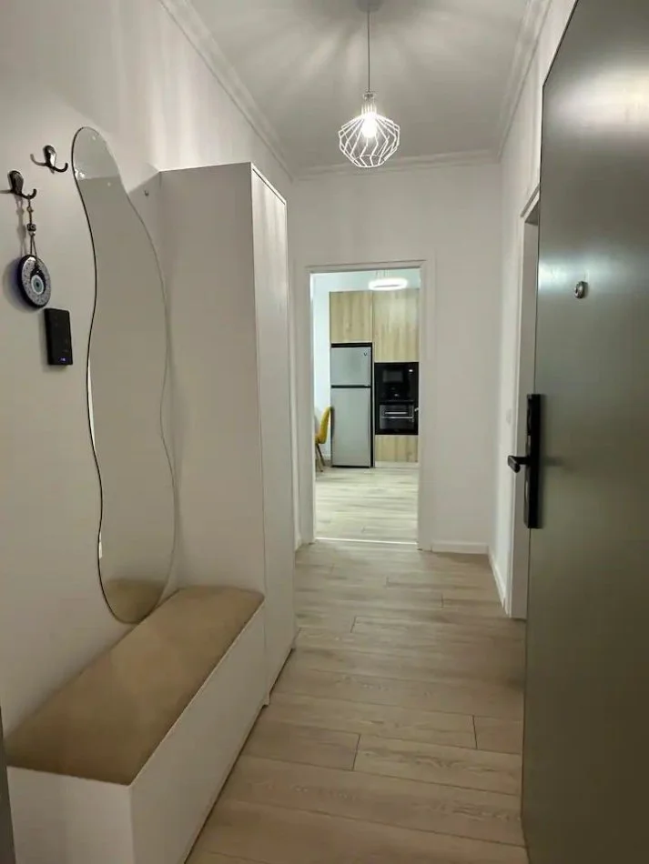 Tirane, jepet me qera apartament 1+1 Kati 4, 63 m² 800 € (Jepet Apartament Me Qira Porcelan)