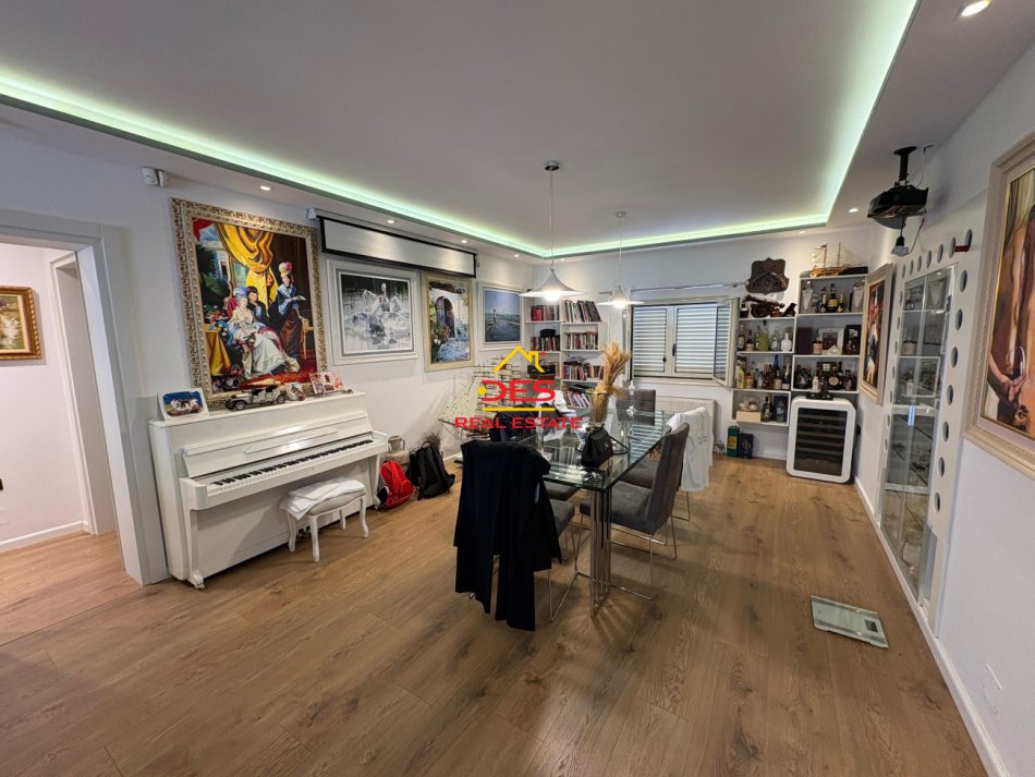 Vlore, shitet apartament+verande | Penthouse Kati 1, 285 m² 625.000 € (Rruga Gjergj Kastrioti)