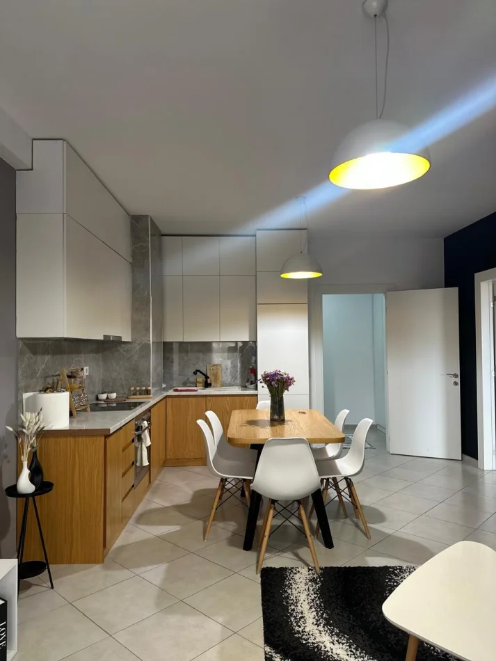 Tirane, jepet me qera apartament 2+1 , 115 m² 770 € (Kodra e Diellit)