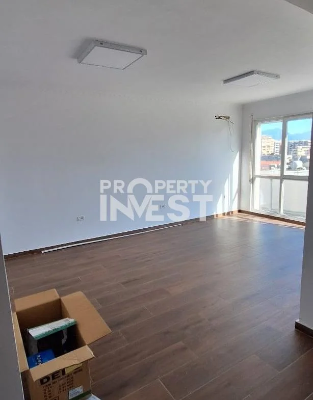 Tirane, jepet me qera apartament 3+1 Kati 2, 85 m² 500 € (selite)