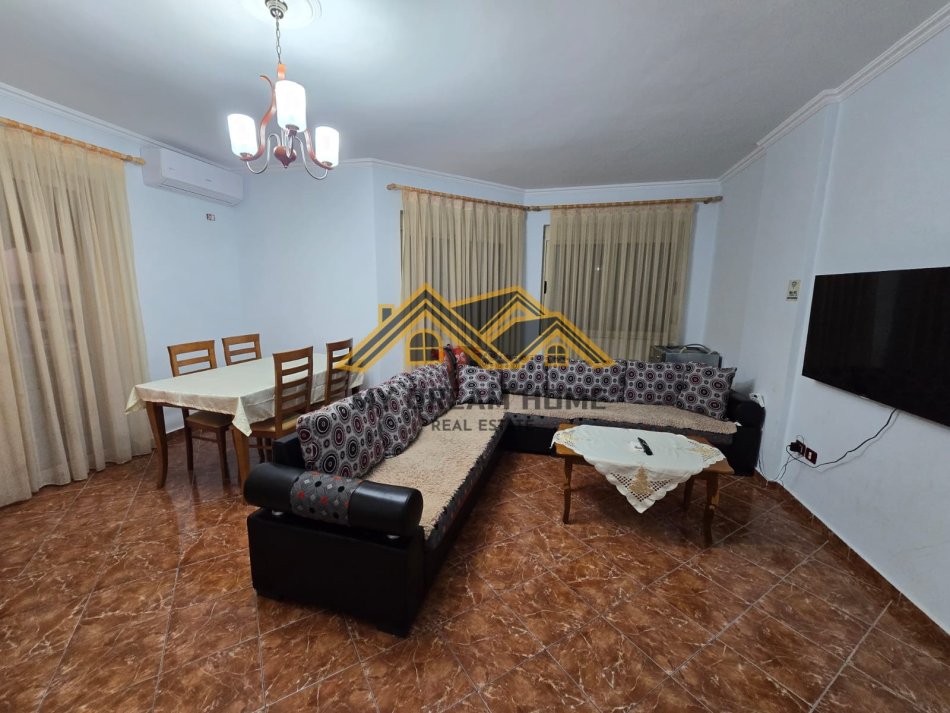 Durres, jepet me qera apartament 1+1 Kati 7, 60 m² 300 € (PLAZH DURRES)