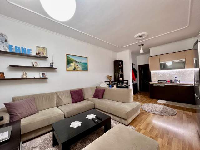 Tirane, shitet apartament 1+1+BLK Kati 2, 66 m² 88.000 Euro (Bill Klinton)