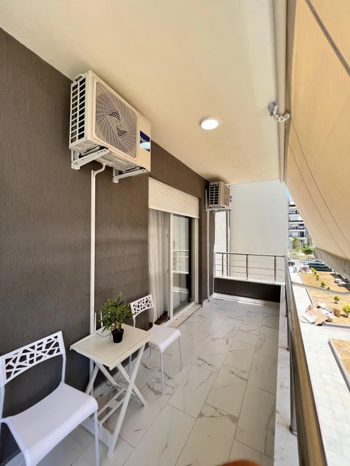 Tirane, jepet me qera apartament 1+1+Ballkon Kati 2, 71 m² 850 € (Rruga Kompleksi Kika 2)