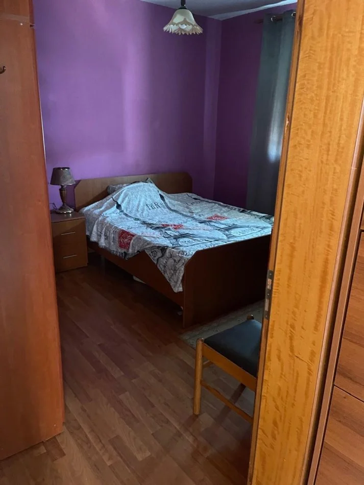 Tirane, jepet me qera apartament 2+1 Kati 5, 74 m² 500 € (Kafe Flora ,Rruga e Durrsit)